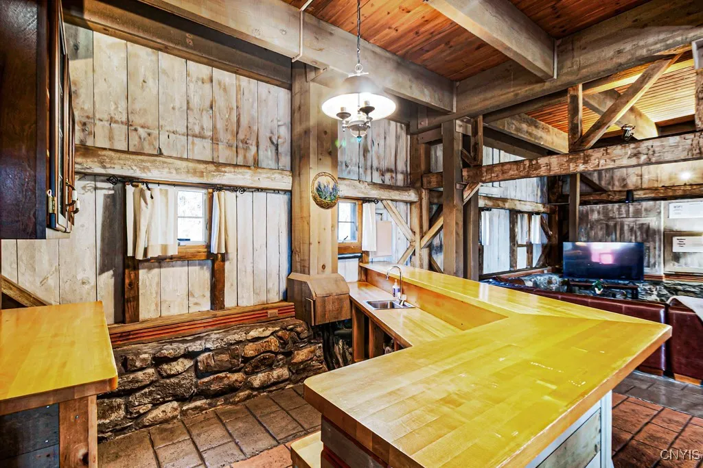 396 Elizabethtown Road, Columbia, New York 13357, Columbia, New York 13357, 6 Bedrooms Bedrooms, 11 Rooms Rooms,7 BathroomsBathrooms,Residential,For Sale,396 Elizabethtown Road, Columbia, New York 13357,0,S1648040