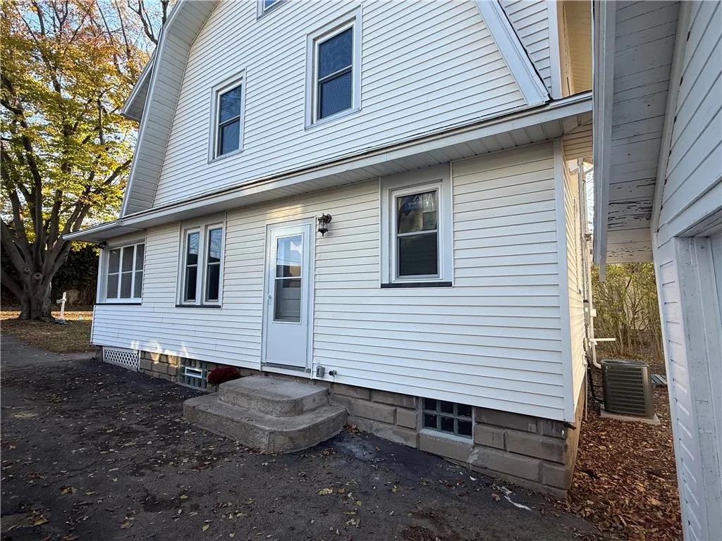 7 Brook Road, Pittsford, New York 14534, Pittsford, New York 14534, 3 Bedrooms Bedrooms, 6 Rooms Rooms,1 BathroomBathrooms,Residential,For Sale,7 Brook Road, Pittsford, New York 14534,0,R1649058