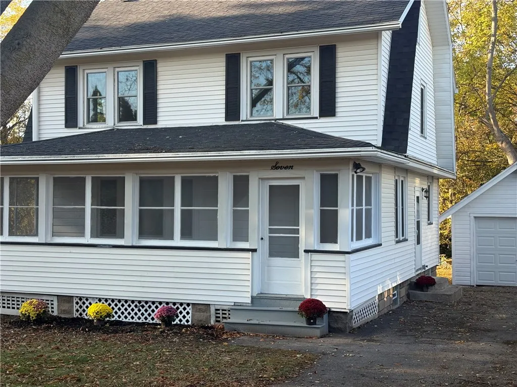 7 Brook Road, Pittsford, New York 14534, Pittsford, New York 14534, 3 Bedrooms Bedrooms, 6 Rooms Rooms,1 BathroomBathrooms,Residential,For Sale,7 Brook Road, Pittsford, New York 14534,0,R1649058