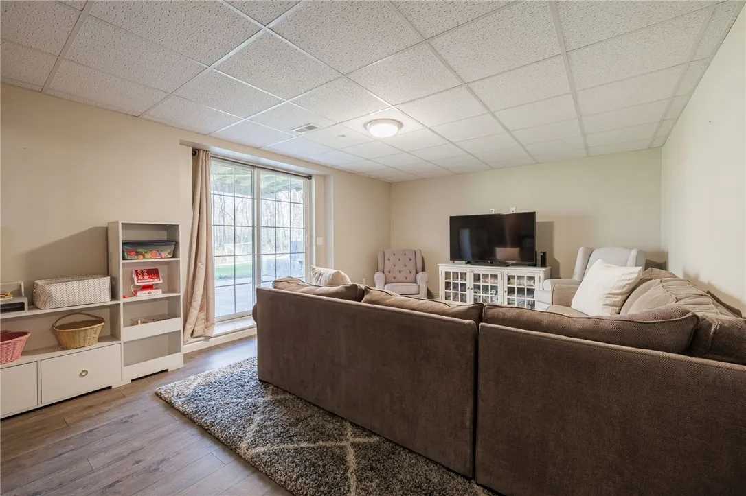 40 Copper Beech, Perinton, New York 14450, Perinton, New York 14450, 4 Bedrooms Bedrooms, 11 Rooms Rooms,2 BathroomsBathrooms,Residential,For Sale,40 Copper Beech, Perinton, New York 14450,0,R1649133