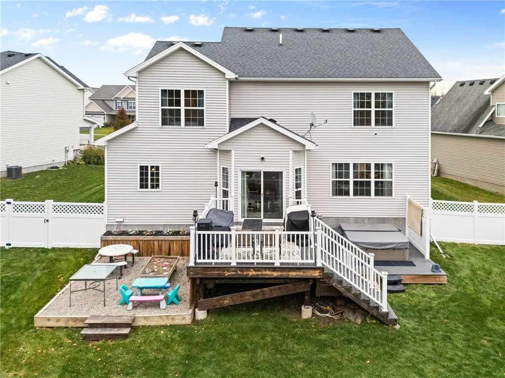 47 Bradgate Park, Henrietta, New York 14586, Henrietta, New York 14586, 4 Bedrooms Bedrooms, 8 Rooms Rooms,3 BathroomsBathrooms,Residential,For Sale,47 Bradgate Park, Henrietta, New York 14586,0,R1647921