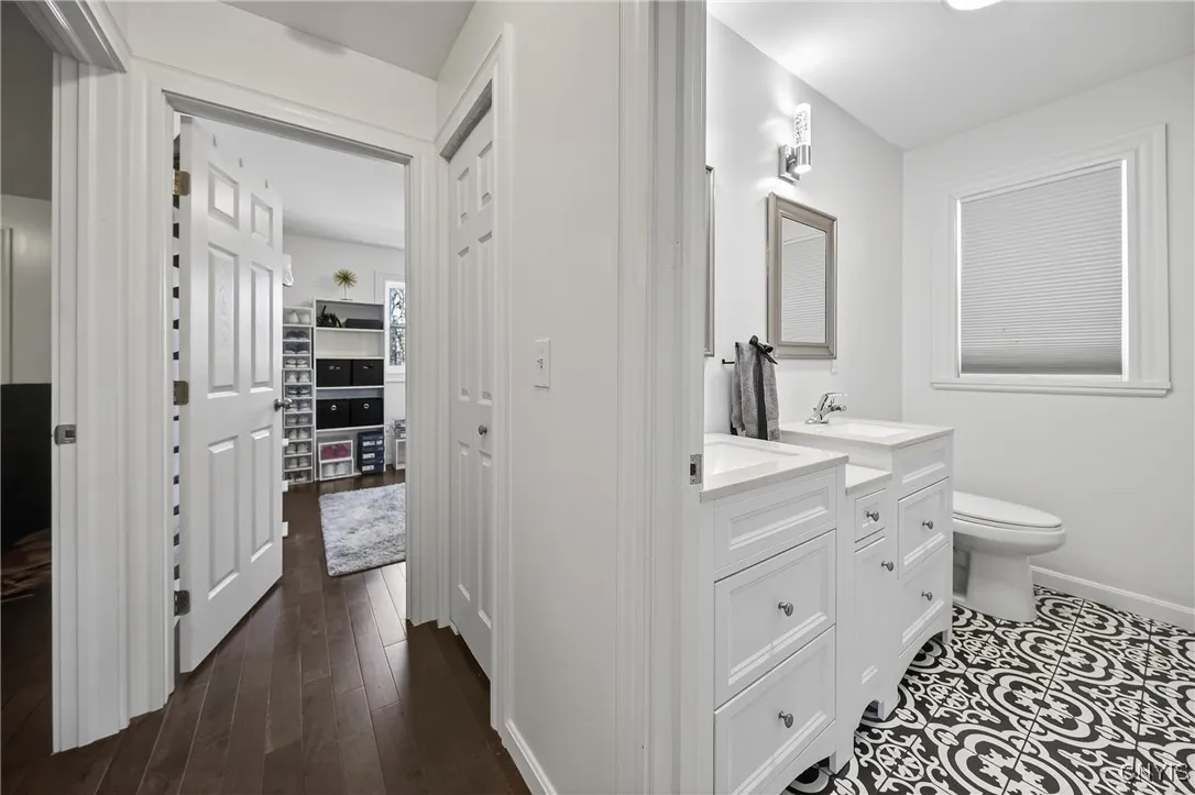 105 Dakota Street, Syracuse, New York 13210, Syracuse, New York 13210, 4 Bedrooms Bedrooms, 7 Rooms Rooms,1 BathroomBathrooms,Residential,For Sale,105 Dakota Street, Syracuse, New York 13210,0,S1647908