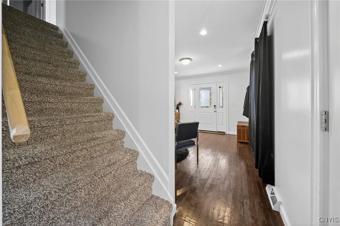 105 Dakota Street, Syracuse, New York 13210, Syracuse, New York 13210, 4 Bedrooms Bedrooms, 7 Rooms Rooms,1 BathroomBathrooms,Residential,For Sale,105 Dakota Street, Syracuse, New York 13210,0,S1647908