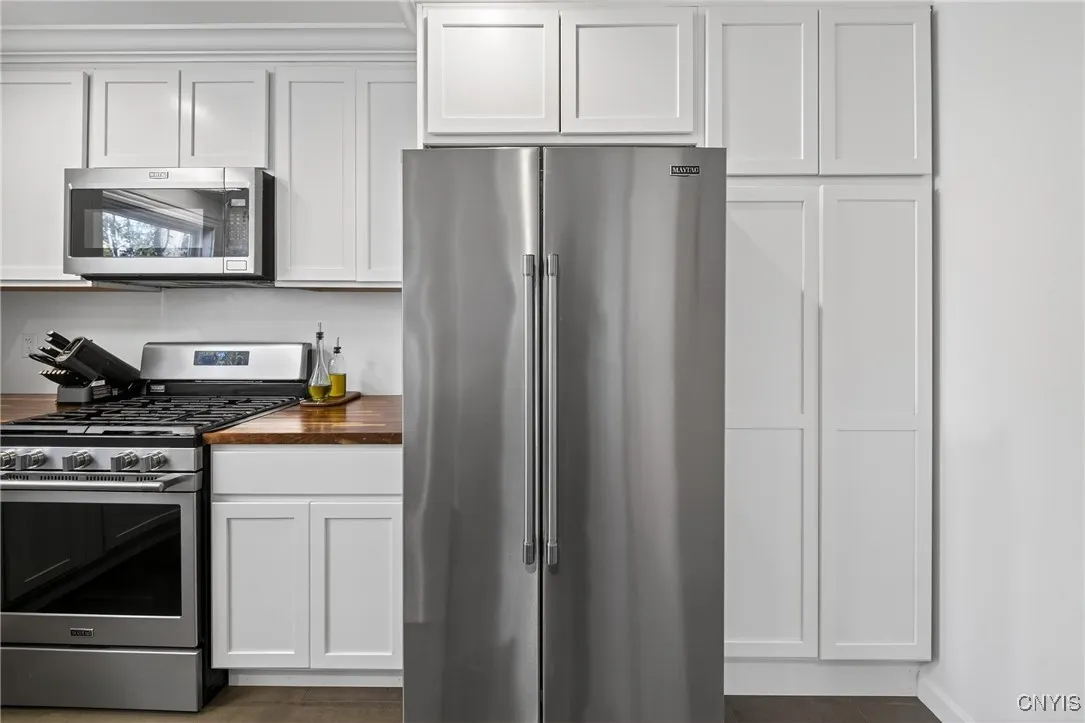 105 Dakota Street, Syracuse, New York 13210, Syracuse, New York 13210, 4 Bedrooms Bedrooms, 7 Rooms Rooms,1 BathroomBathrooms,Residential,For Sale,105 Dakota Street, Syracuse, New York 13210,0,S1647908