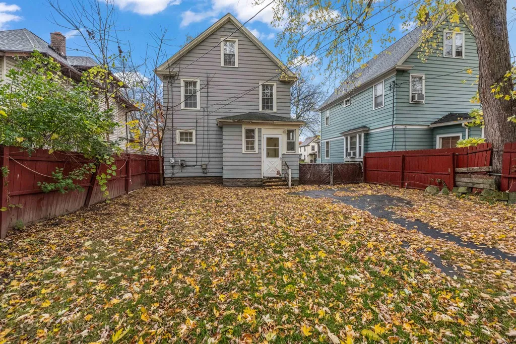 225 Bryan Street, Rochester, New York 14613, Rochester, New York 14613, 3 Bedrooms Bedrooms, 7 Rooms Rooms,1 BathroomBathrooms,Residential,For Sale,225 Bryan Street, Rochester, New York 14613,0,R1648169
