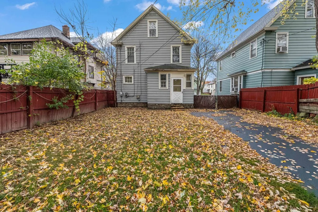 225 Bryan Street, Rochester, New York 14613, Rochester, New York 14613, 3 Bedrooms Bedrooms, 7 Rooms Rooms,1 BathroomBathrooms,Residential,For Sale,225 Bryan Street, Rochester, New York 14613,0,R1648169