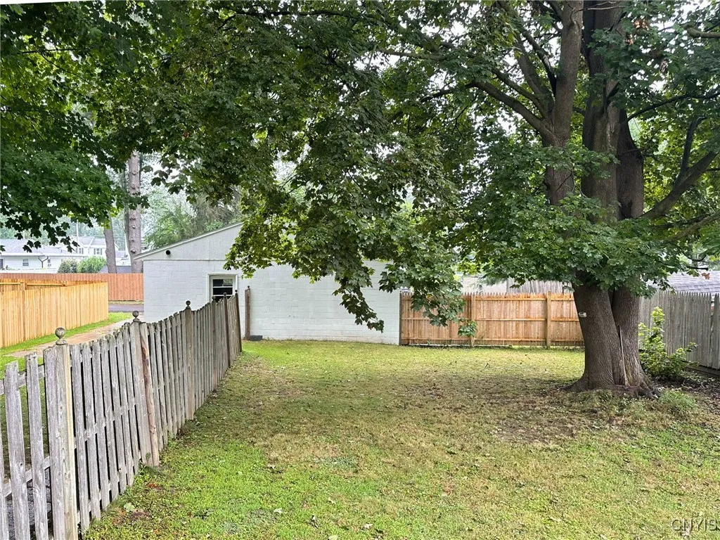 821 Floyd Avenue, Rome, New York 13440, Rome, New York 13440, 3 Bedrooms Bedrooms, 5 Rooms Rooms,1 BathroomBathrooms,Residential Lease,For Rent,821 Floyd Avenue, Rome, New York 13440,0,S1649011