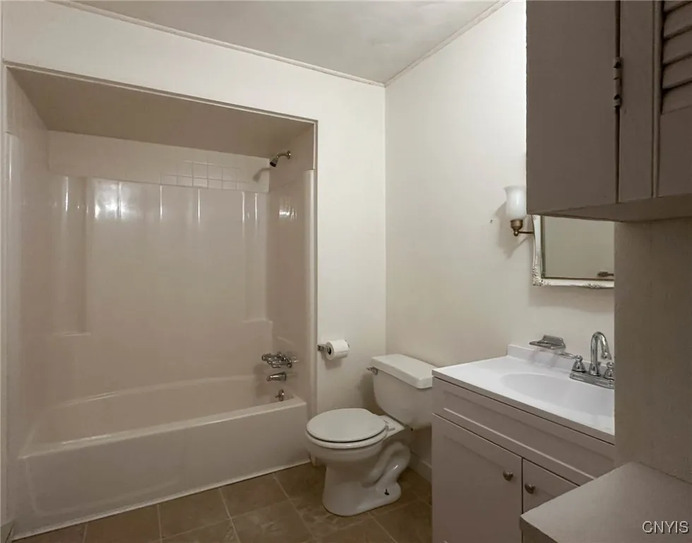 821 Floyd Avenue, Rome, New York 13440, Rome, New York 13440, 3 Bedrooms Bedrooms, 6 Rooms Rooms,1 BathroomBathrooms,Residential Lease,For Rent,821 Floyd Avenue, Rome, New York 13440,0,S1649036