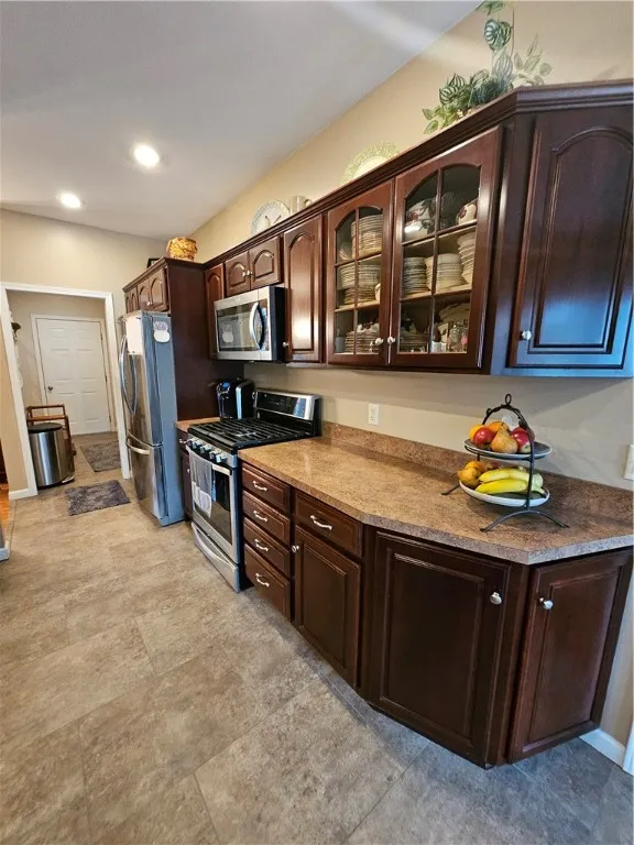 4 Carolwood Drive, Batavia City, New York 14020, Batavia City, New York 14020, 3 Bedrooms Bedrooms, 9 Rooms Rooms,2 BathroomsBathrooms,Residential,For Sale,4 Carolwood Drive, Batavia City, New York 14020,0,R1649130