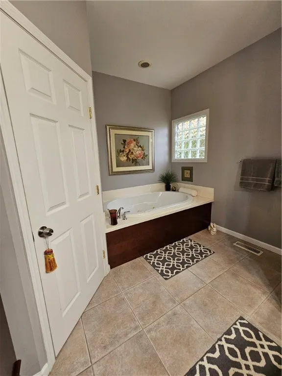 4 Carolwood Drive, Batavia City, New York 14020, Batavia City, New York 14020, 3 Bedrooms Bedrooms, 9 Rooms Rooms,2 BathroomsBathrooms,Residential,For Sale,4 Carolwood Drive, Batavia City, New York 14020,0,R1649130