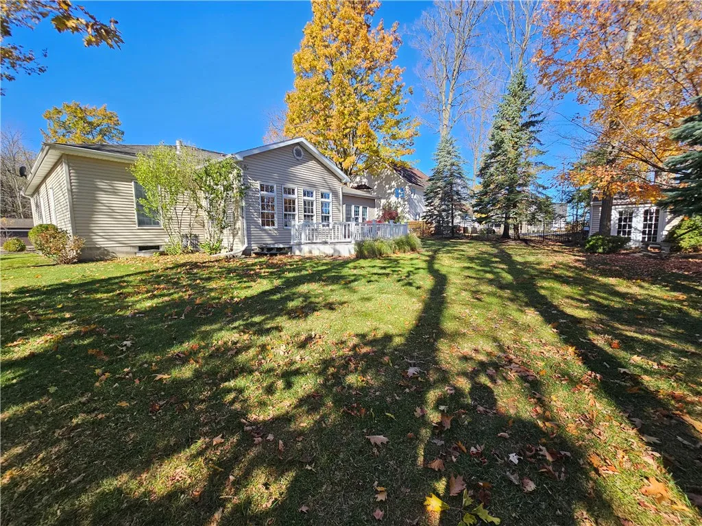 4 Carolwood Drive, Batavia City, New York 14020, Batavia City, New York 14020, 3 Bedrooms Bedrooms, 9 Rooms Rooms,2 BathroomsBathrooms,Residential,For Sale,4 Carolwood Drive, Batavia City, New York 14020,0,R1649130