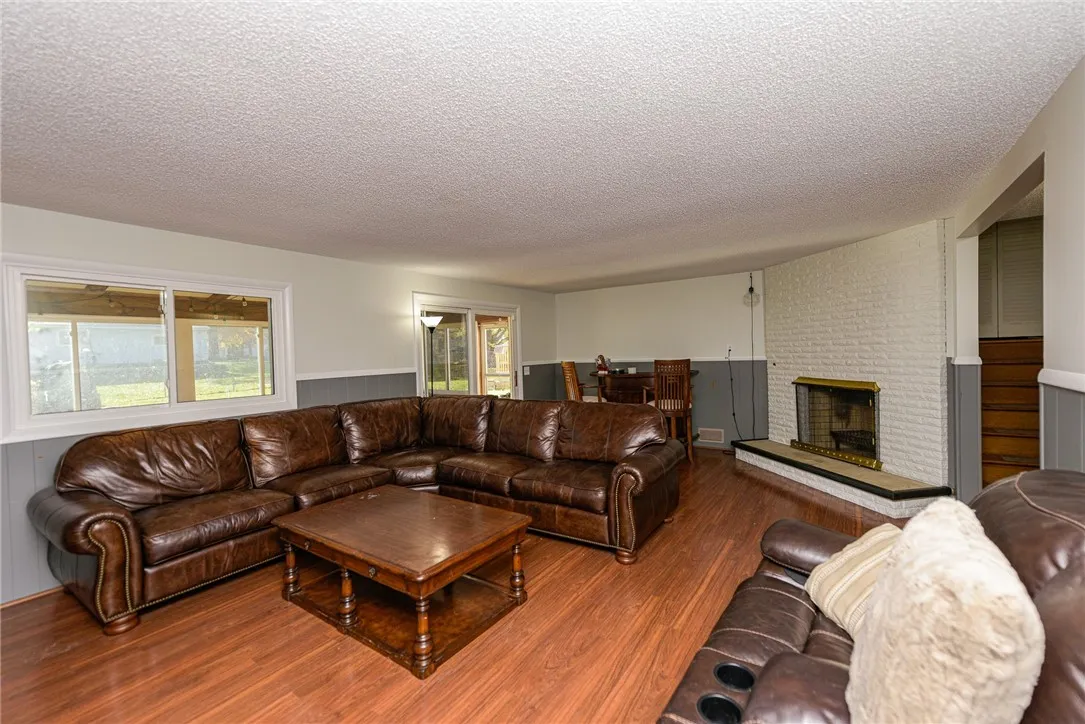 90 Mariposa Drive, Gates, New York 14624, Gates, New York 14624, 3 Bedrooms Bedrooms, 7 Rooms Rooms,2 BathroomsBathrooms,Residential,For Sale,90 Mariposa Drive, Gates, New York 14624,0,R1647695