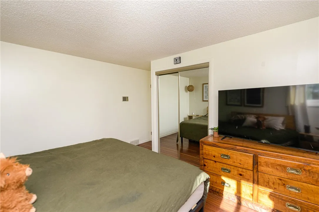 90 Mariposa Drive, Gates, New York 14624, Gates, New York 14624, 3 Bedrooms Bedrooms, 7 Rooms Rooms,2 BathroomsBathrooms,Residential,For Sale,90 Mariposa Drive, Gates, New York 14624,0,R1647695