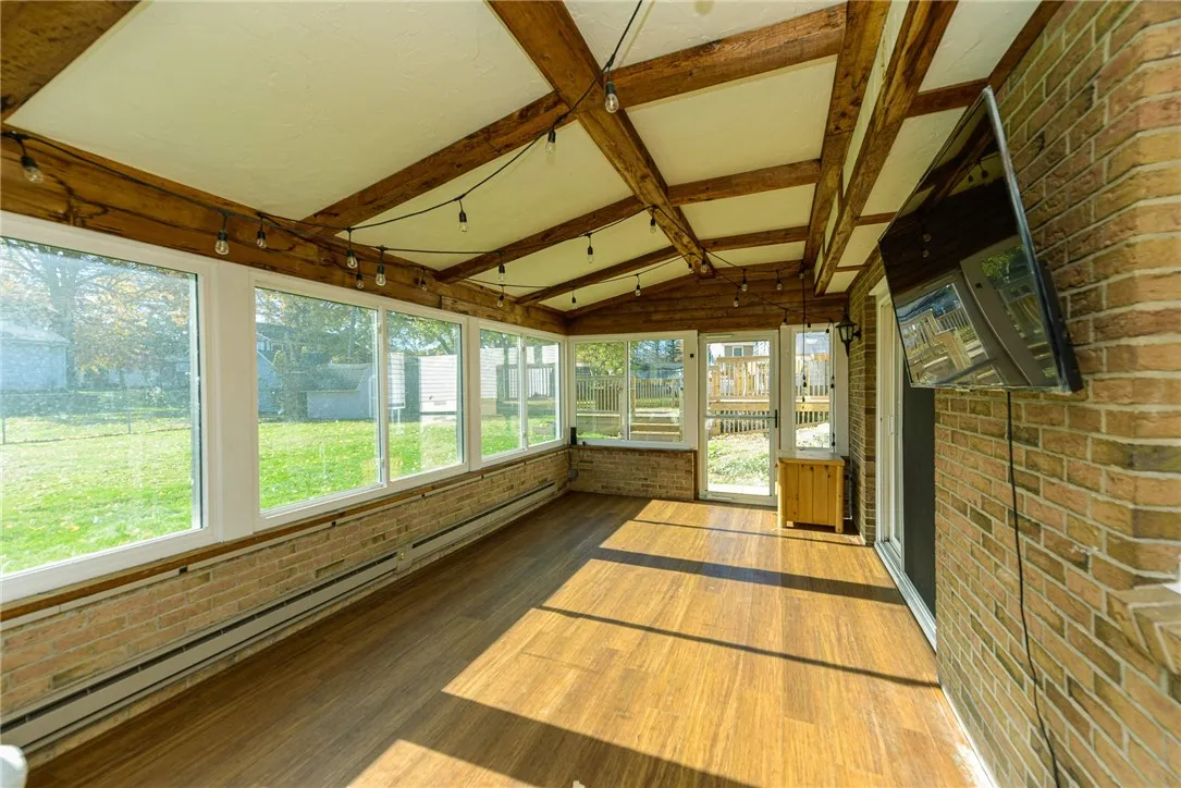 90 Mariposa Drive, Gates, New York 14624, Gates, New York 14624, 3 Bedrooms Bedrooms, 7 Rooms Rooms,2 BathroomsBathrooms,Residential,For Sale,90 Mariposa Drive, Gates, New York 14624,0,R1647695