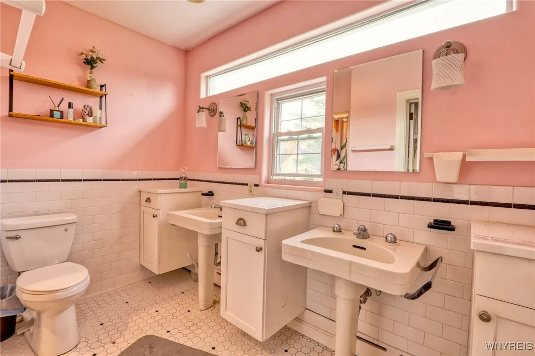 660 Genesee Street, Olean, New York 14760, Olean, New York 14760, 4 Bedrooms Bedrooms, 12 Rooms Rooms,2 BathroomsBathrooms,Residential,For Sale,660 Genesee Street, Olean, New York 14760,0,B1647708