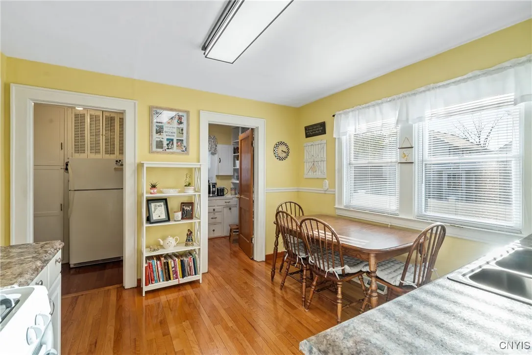 105 Hiram Avenue, Salina, New York 13088, Salina, New York 13088, 4 Bedrooms Bedrooms, 11 Rooms Rooms,2 BathroomsBathrooms,Residential,For Sale,105 Hiram Avenue, Salina, New York 13088,0,S1648729