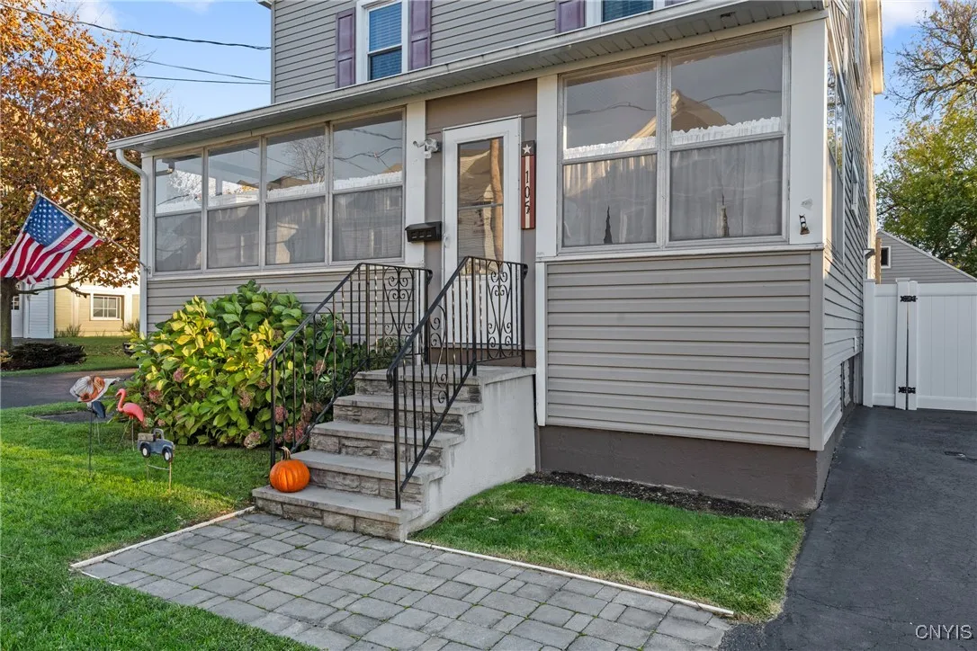 105 Hiram Avenue, Salina, New York 13088, Salina, New York 13088, 4 Bedrooms Bedrooms, 11 Rooms Rooms,2 BathroomsBathrooms,Residential,For Sale,105 Hiram Avenue, Salina, New York 13088,0,S1648729