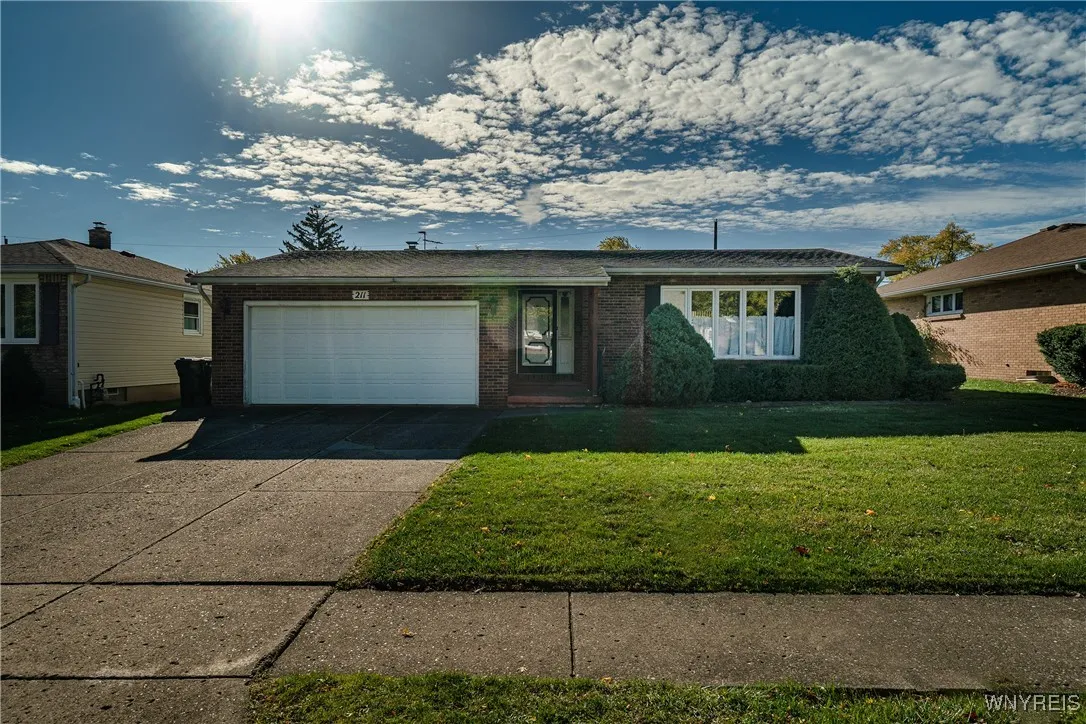 211 Glencove Road, Tonawanda, New York 14223, Tonawanda, New York 14223, 3 Bedrooms Bedrooms, 7 Rooms Rooms,2 BathroomsBathrooms,Residential,Closed,211 Glencove Road, Tonawanda, New York 14223,0,B1647883