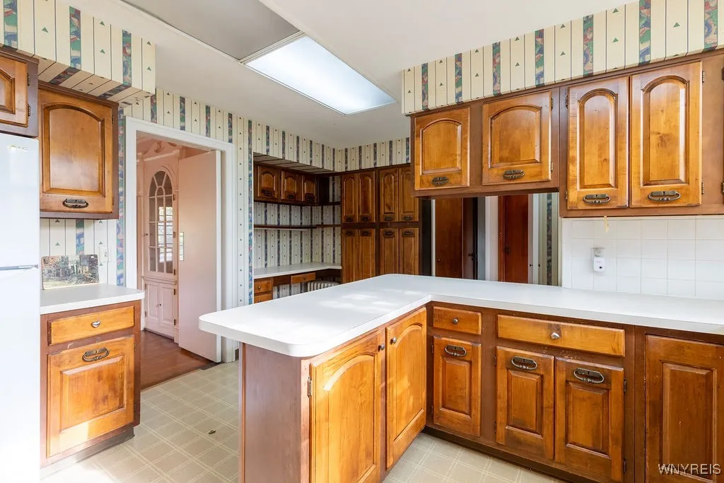 7 Audley, Amherst, New York 14226, Amherst, New York 14226, 5 Bedrooms Bedrooms, 14 Rooms Rooms,4 BathroomsBathrooms,Residential,For Sale,7 Audley, Amherst, New York 14226,0,B1647809