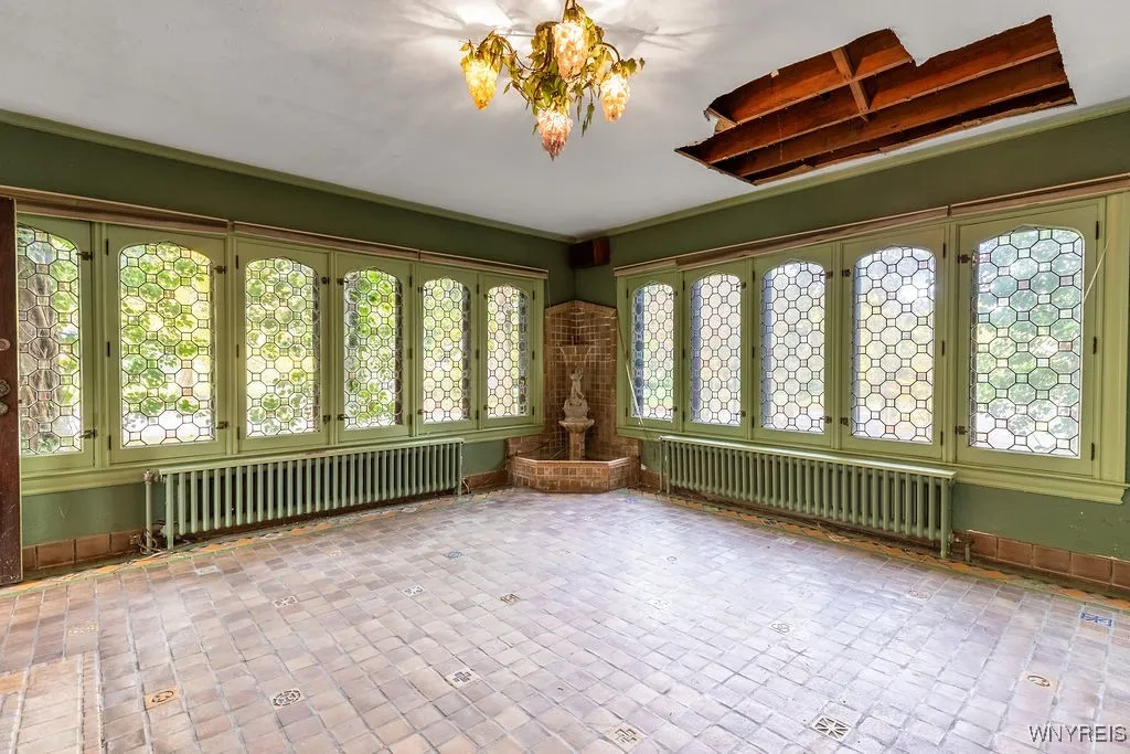 7 Audley, Amherst, New York 14226, Amherst, New York 14226, 5 Bedrooms Bedrooms, 14 Rooms Rooms,4 BathroomsBathrooms,Residential,For Sale,7 Audley, Amherst, New York 14226,0,B1647809