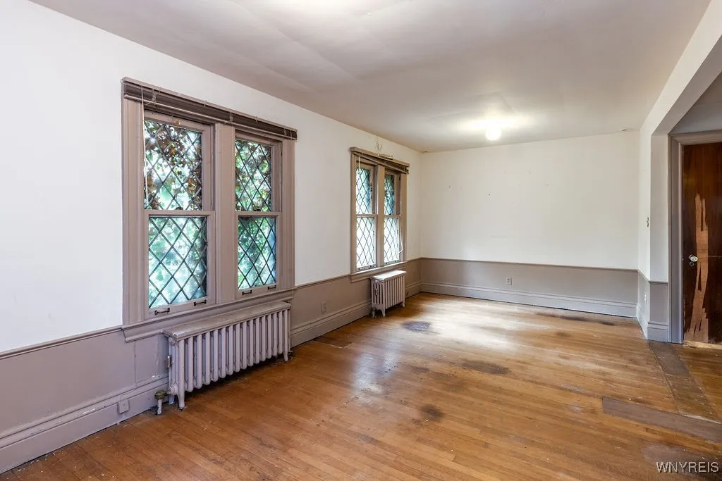 7 Audley, Amherst, New York 14226, Amherst, New York 14226, 5 Bedrooms Bedrooms, 14 Rooms Rooms,4 BathroomsBathrooms,Residential,For Sale,7 Audley, Amherst, New York 14226,0,B1647809