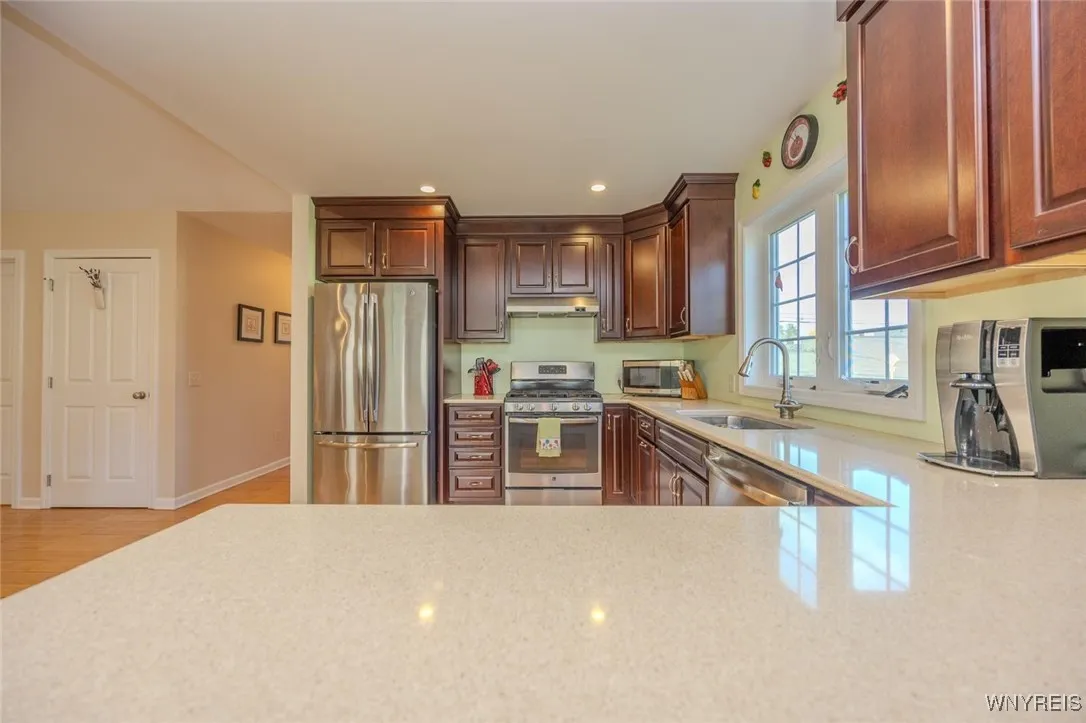 105 Pine Street, Hamburg, New York 14075, Hamburg, New York 14075, 3 Bedrooms Bedrooms, 5 Rooms Rooms,2 BathroomsBathrooms,Residential Lease,For Rent,105 Pine Street, Hamburg, New York 14075,0,B1648439