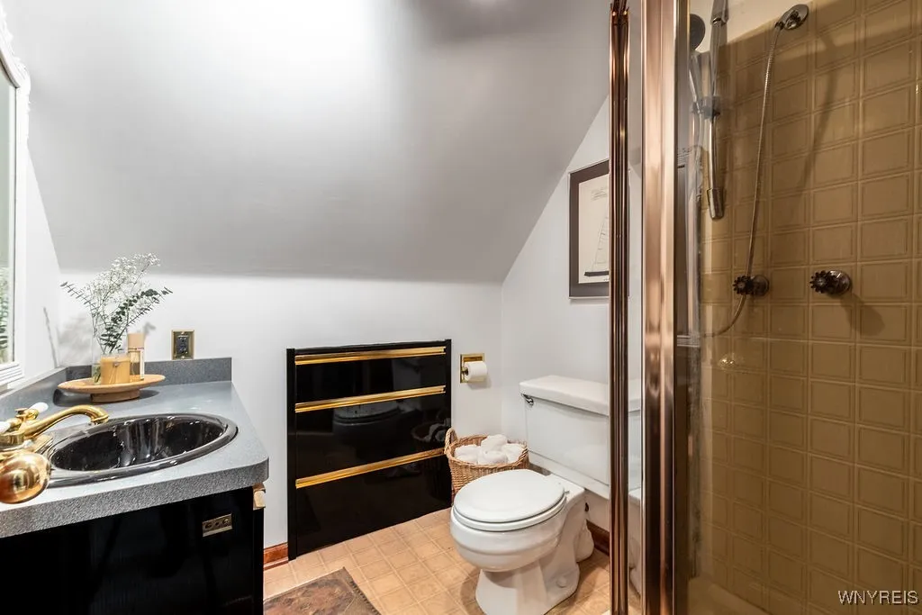 750 Richmond Avenue, Buffalo, New York 14222, Buffalo, New York 14222, 4 Bedrooms Bedrooms, 11 Rooms Rooms,2 BathroomsBathrooms,Residential,Closed,750 Richmond Avenue, Buffalo, New York 14222,0,B1648334
