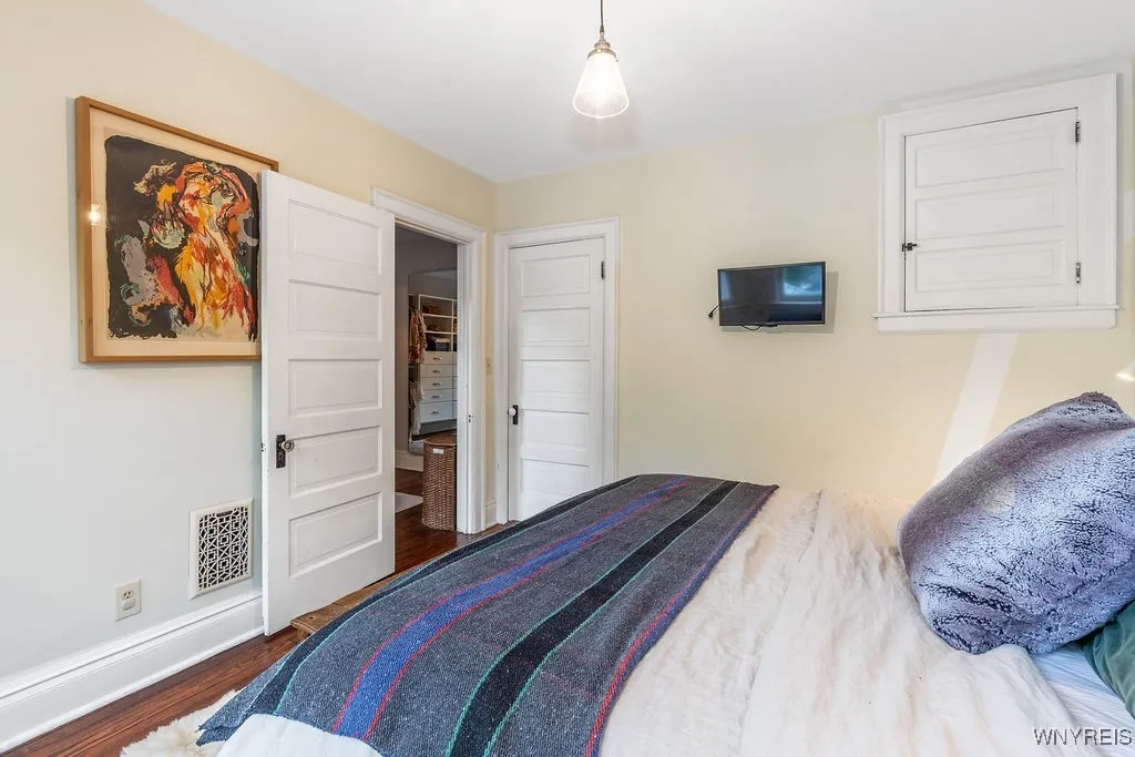 750 Richmond Avenue, Buffalo, New York 14222, Buffalo, New York 14222, 4 Bedrooms Bedrooms, 11 Rooms Rooms,2 BathroomsBathrooms,Residential,Closed,750 Richmond Avenue, Buffalo, New York 14222,0,B1648334