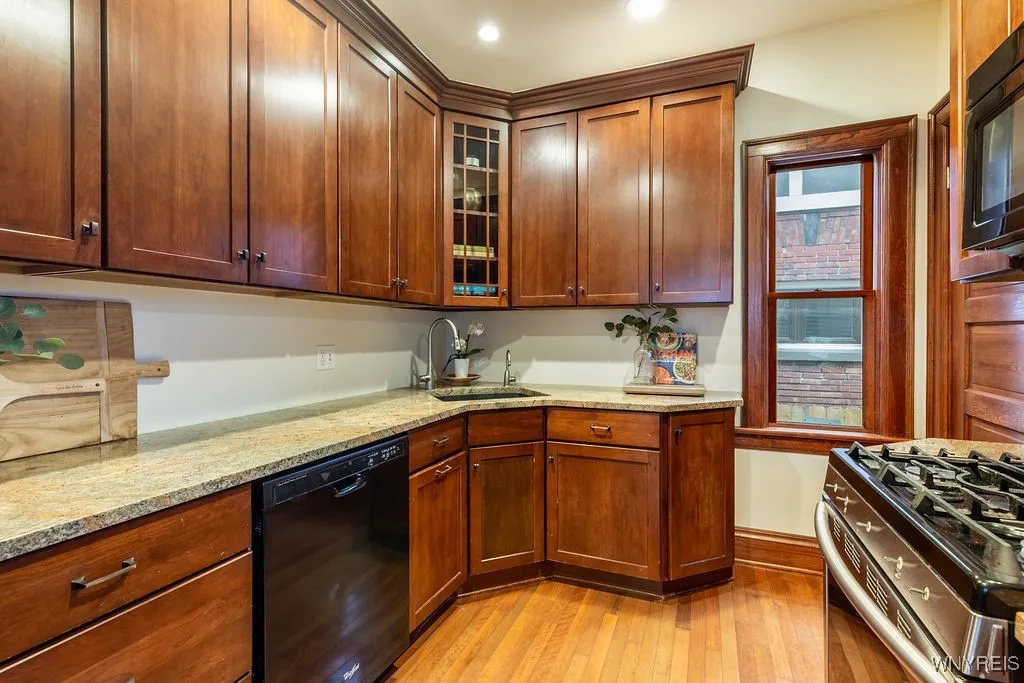 750 Richmond Avenue, Buffalo, New York 14222, Buffalo, New York 14222, 4 Bedrooms Bedrooms, 11 Rooms Rooms,2 BathroomsBathrooms,Residential,Closed,750 Richmond Avenue, Buffalo, New York 14222,0,B1648334