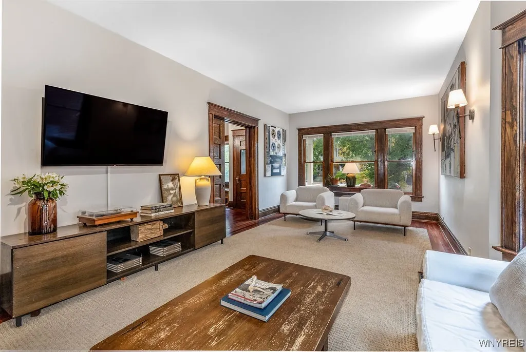 750 Richmond Avenue, Buffalo, New York 14222, Buffalo, New York 14222, 4 Bedrooms Bedrooms, 11 Rooms Rooms,2 BathroomsBathrooms,Residential,Closed,750 Richmond Avenue, Buffalo, New York 14222,0,B1648334