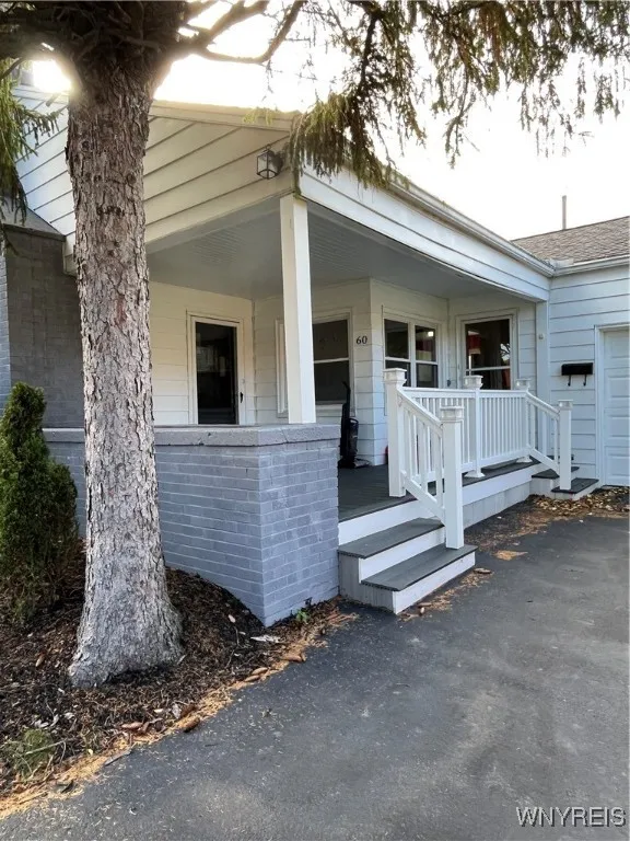 60 Marquette Avenue, Tonawanda, New York 14217, Tonawanda, New York 14217, 2 Bedrooms Bedrooms, 6 Rooms Rooms,1 BathroomBathrooms,Residential,For Sale,60 Marquette Avenue, Tonawanda, New York 14217,0,B1649067