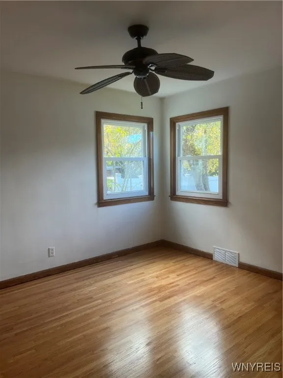 60 Marquette Avenue, Tonawanda, New York 14217, Tonawanda, New York 14217, 2 Bedrooms Bedrooms, 6 Rooms Rooms,1 BathroomBathrooms,Residential,For Sale,60 Marquette Avenue, Tonawanda, New York 14217,0,B1649067