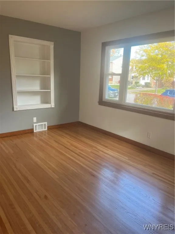 60 Marquette Avenue, Tonawanda, New York 14217, Tonawanda, New York 14217, 2 Bedrooms Bedrooms, 6 Rooms Rooms,1 BathroomBathrooms,Residential,For Sale,60 Marquette Avenue, Tonawanda, New York 14217,0,B1649067