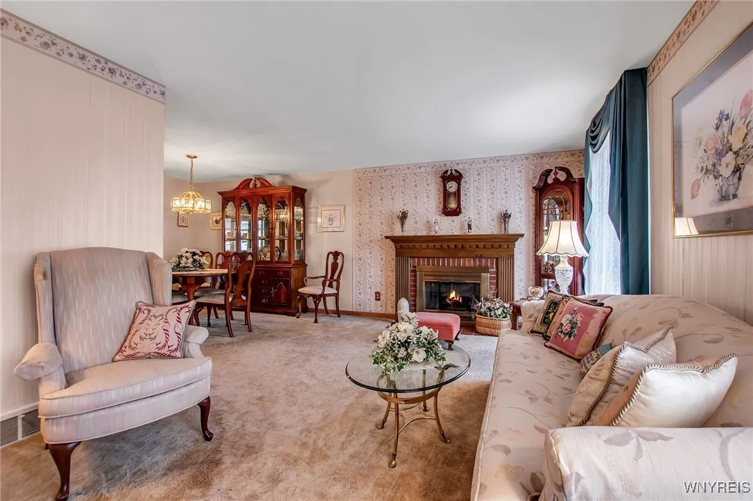 437 Thorncliff Road, Tonawanda, New York 14223, Tonawanda, New York 14223, 3 Bedrooms Bedrooms, 8 Rooms Rooms,1 BathroomBathrooms,Residential,For Sale,437 Thorncliff Road, Tonawanda, New York 14223,0,B1648992