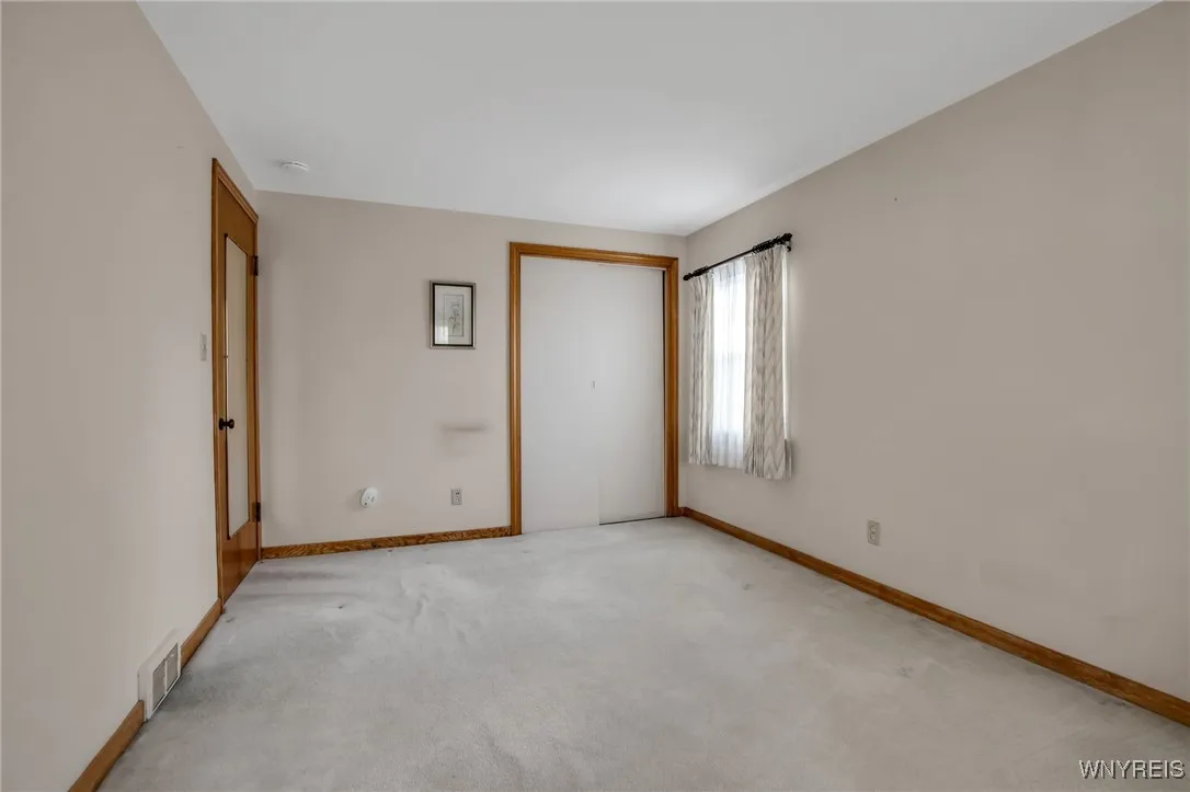 437 Thorncliff Road, Tonawanda, New York 14223, Tonawanda, New York 14223, 3 Bedrooms Bedrooms, 8 Rooms Rooms,1 BathroomBathrooms,Residential,For Sale,437 Thorncliff Road, Tonawanda, New York 14223,0,B1648992