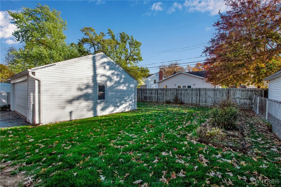 437 Thorncliff Road, Tonawanda, New York 14223, Tonawanda, New York 14223, 3 Bedrooms Bedrooms, 8 Rooms Rooms,1 BathroomBathrooms,Residential,For Sale,437 Thorncliff Road, Tonawanda, New York 14223,0,B1648992