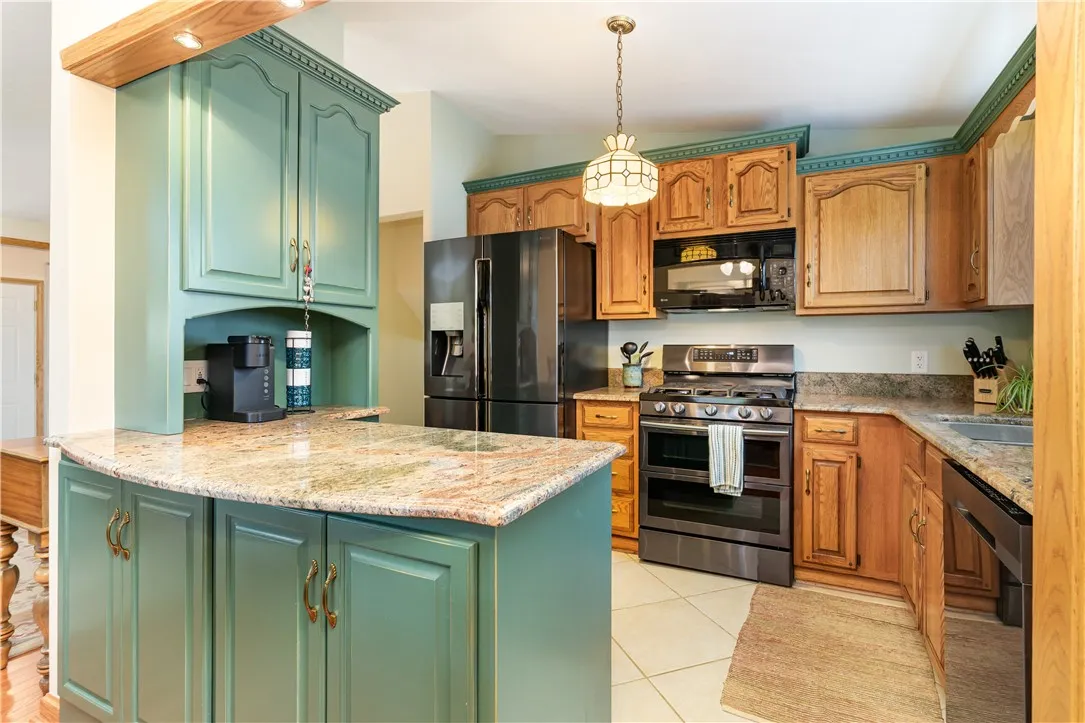 1644 Waterford Road, Walworth, New York 14568, Walworth, New York 14568, 4 Bedrooms Bedrooms, 9 Rooms Rooms,3 BathroomsBathrooms,Residential,For Sale,1644 Waterford Road, Walworth, New York 14568,0,R1648839