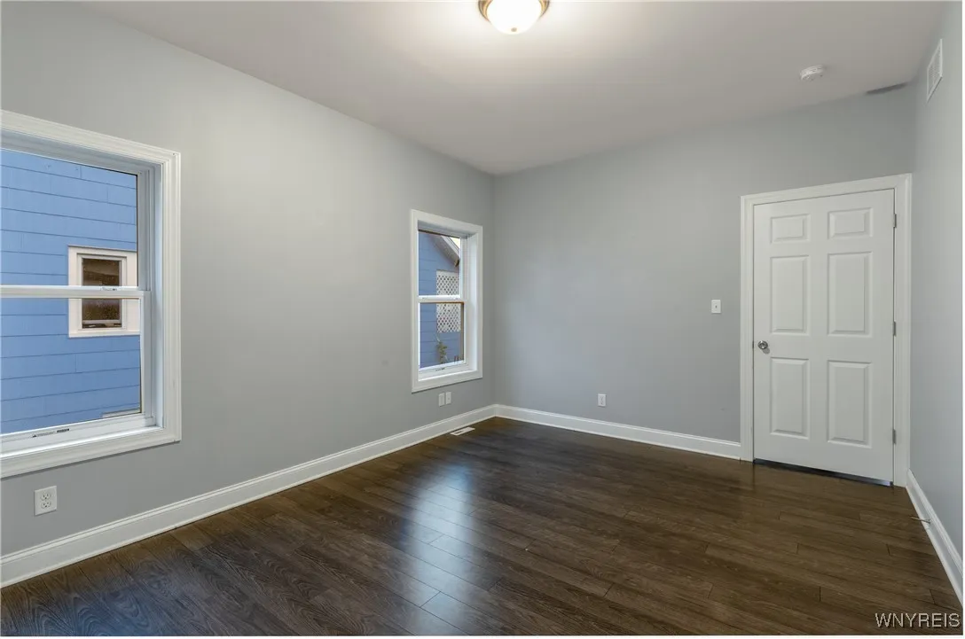 77 Porter Avenue, North Tonawanda, New York 14120, North Tonawanda, New York 14120, 2 Bedrooms Bedrooms, 4 Rooms Rooms,2 BathroomsBathrooms,Residential,For Sale,77 Porter Avenue, North Tonawanda, New York 14120,0,B1641238