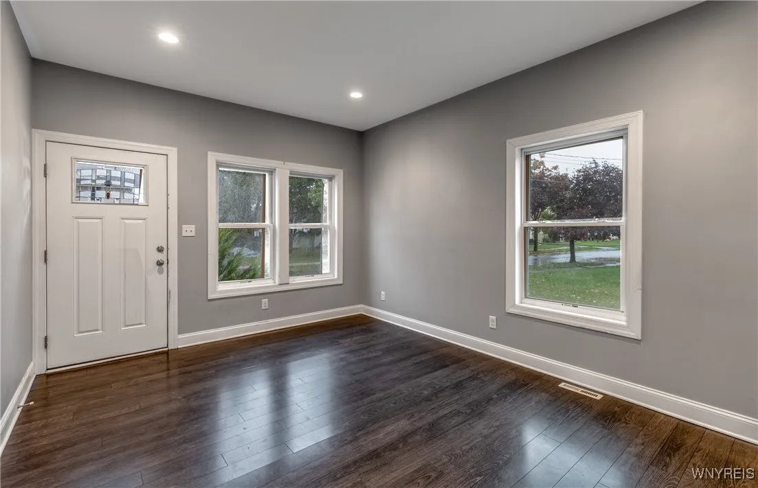 77 Porter Avenue, North Tonawanda, New York 14120, North Tonawanda, New York 14120, 2 Bedrooms Bedrooms, 4 Rooms Rooms,2 BathroomsBathrooms,Residential,For Sale,77 Porter Avenue, North Tonawanda, New York 14120,0,B1641238