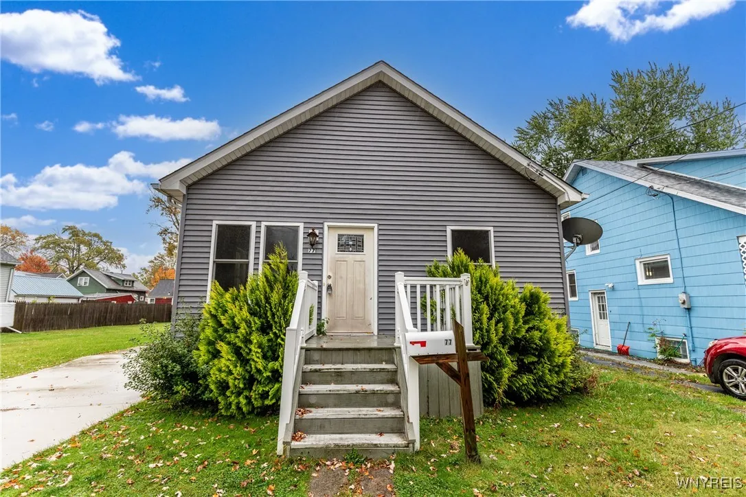 77 Porter Avenue, North Tonawanda, New York 14120, North Tonawanda, New York 14120, 2 Bedrooms Bedrooms, 4 Rooms Rooms,2 BathroomsBathrooms,Residential,For Sale,77 Porter Avenue, North Tonawanda, New York 14120,0,B1641238