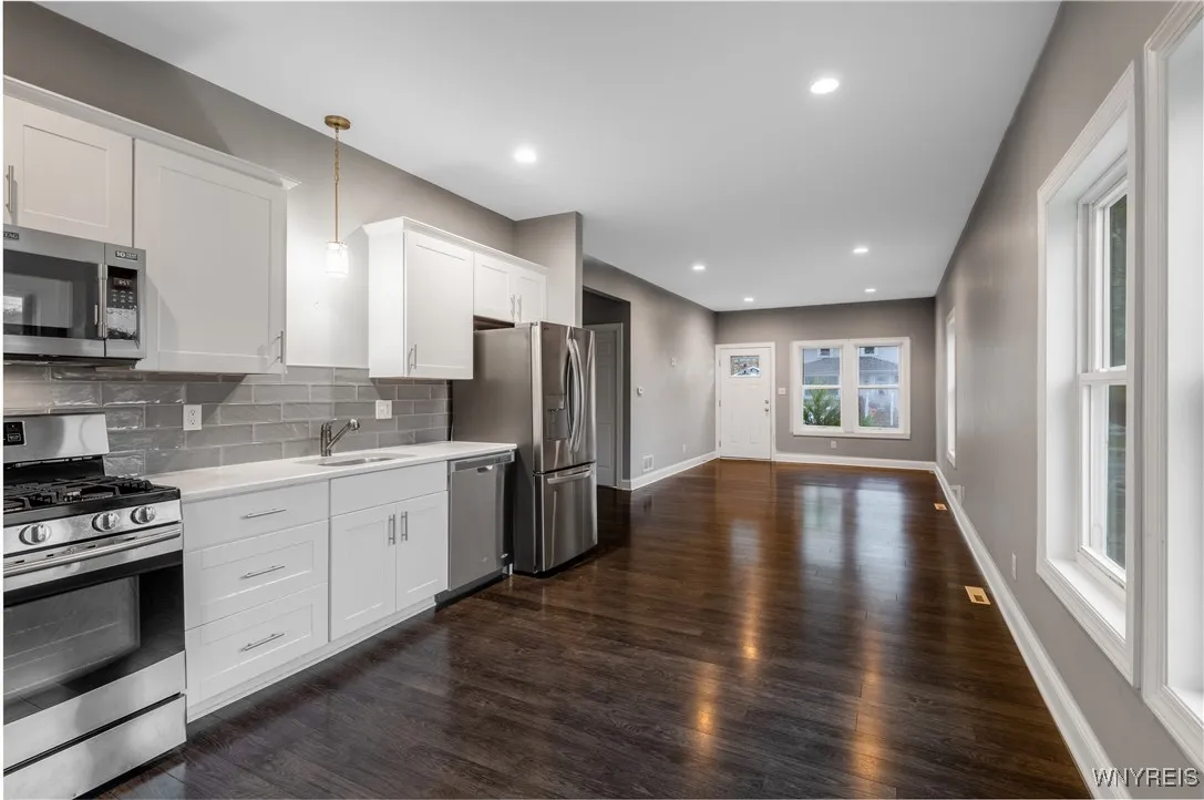77 Porter Avenue, North Tonawanda, New York 14120, North Tonawanda, New York 14120, 2 Bedrooms Bedrooms, 4 Rooms Rooms,2 BathroomsBathrooms,Residential,For Sale,77 Porter Avenue, North Tonawanda, New York 14120,0,B1641238