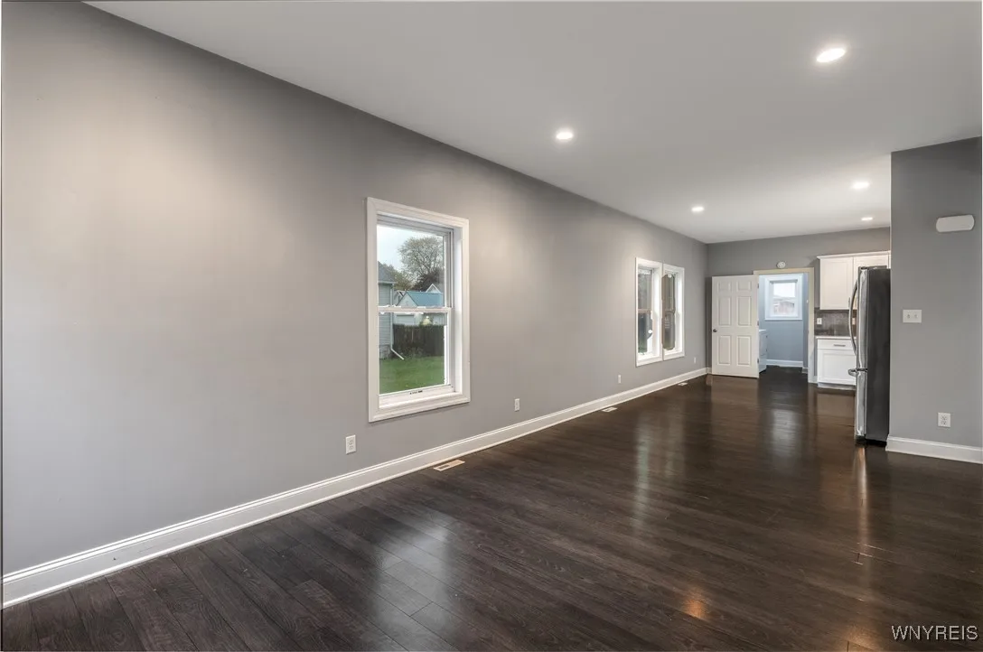77 Porter Avenue, North Tonawanda, New York 14120, North Tonawanda, New York 14120, 2 Bedrooms Bedrooms, 4 Rooms Rooms,2 BathroomsBathrooms,Residential,For Sale,77 Porter Avenue, North Tonawanda, New York 14120,0,B1641238