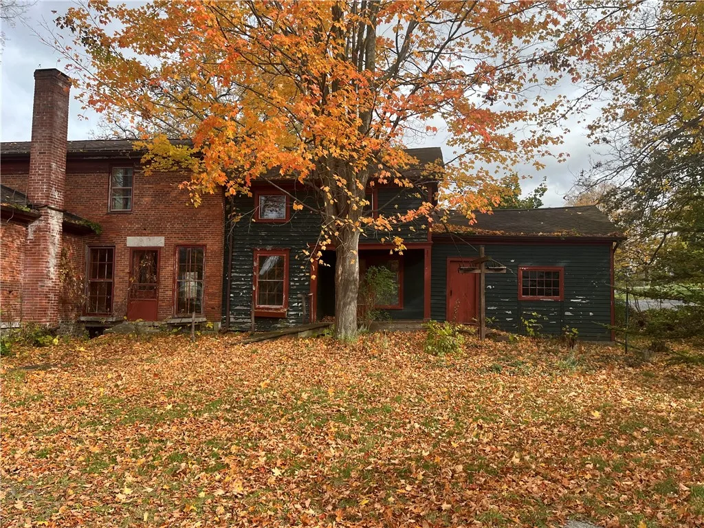 11139 South Lake Road, Pavilion, New York 14525, Pavilion, New York 14525, 4 Bedrooms Bedrooms, 9 Rooms Rooms,1 BathroomBathrooms,Residential,For Sale,11139 South Lake Road, Pavilion, New York 14525,0,R1648967