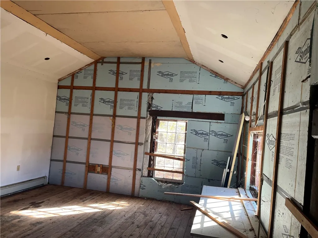 11139 South Lake Road, Pavilion, New York 14525, Pavilion, New York 14525, 4 Bedrooms Bedrooms, 9 Rooms Rooms,1 BathroomBathrooms,Residential,For Sale,11139 South Lake Road, Pavilion, New York 14525,0,R1648967