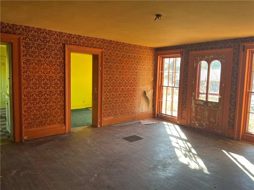 11139 South Lake Road, Pavilion, New York 14525, Pavilion, New York 14525, 4 Bedrooms Bedrooms, 9 Rooms Rooms,1 BathroomBathrooms,Residential,For Sale,11139 South Lake Road, Pavilion, New York 14525,0,R1648967