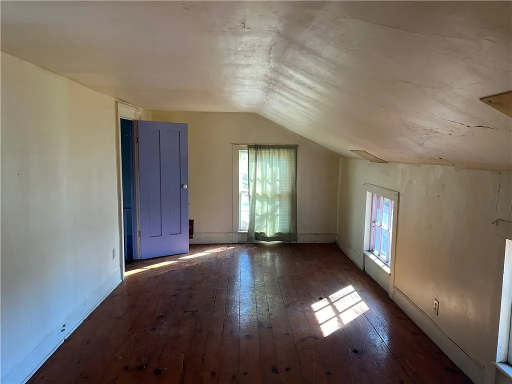 11139 South Lake Road, Pavilion, New York 14525, Pavilion, New York 14525, 4 Bedrooms Bedrooms, 9 Rooms Rooms,1 BathroomBathrooms,Residential,For Sale,11139 South Lake Road, Pavilion, New York 14525,0,R1648967