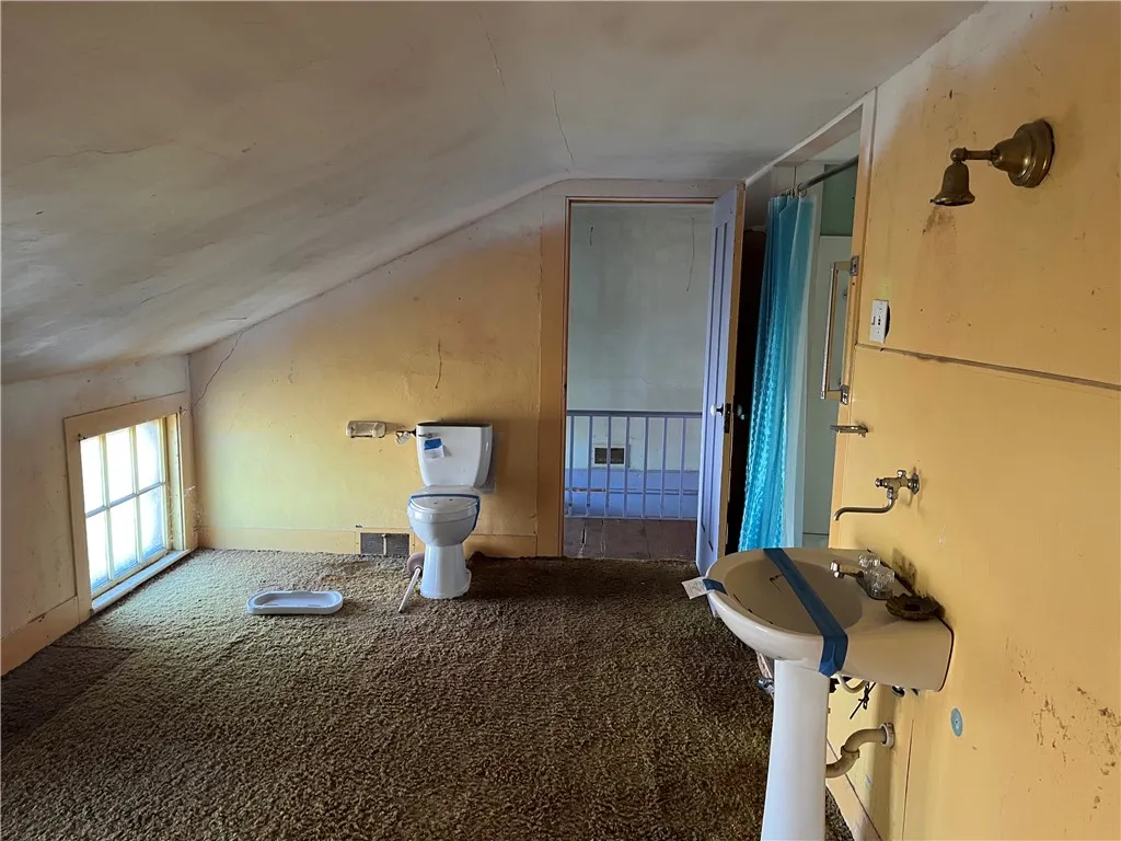 11139 South Lake Road, Pavilion, New York 14525, Pavilion, New York 14525, 4 Bedrooms Bedrooms, 9 Rooms Rooms,1 BathroomBathrooms,Residential,For Sale,11139 South Lake Road, Pavilion, New York 14525,0,R1648967