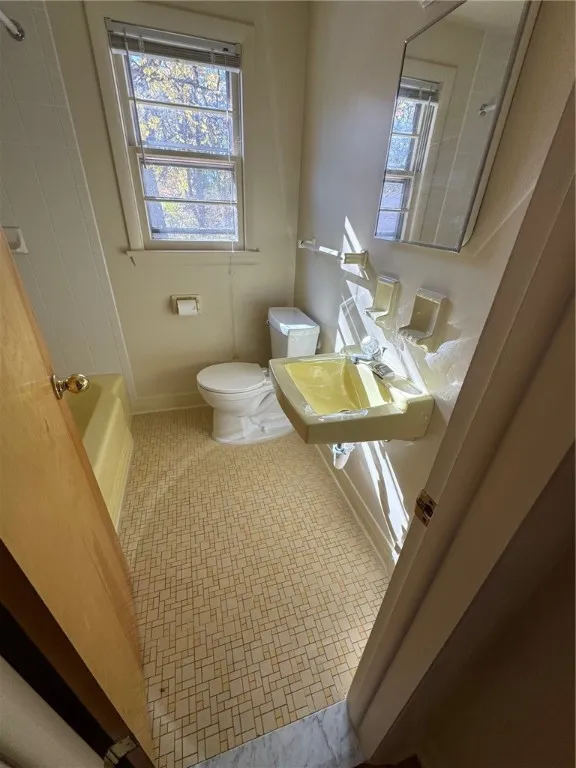 16 Summit Street, Perinton, New York 14450, Perinton, New York 14450, 2 Bedrooms Bedrooms, 4 Rooms Rooms,1 BathroomBathrooms,Residential Lease,For Rent,16 Summit Street, Perinton, New York 14450,0,R1648035