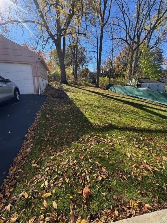 16 Summit Street, Perinton, New York 14450, Perinton, New York 14450, 2 Bedrooms Bedrooms, 4 Rooms Rooms,1 BathroomBathrooms,Residential Lease,For Rent,16 Summit Street, Perinton, New York 14450,0,R1648035