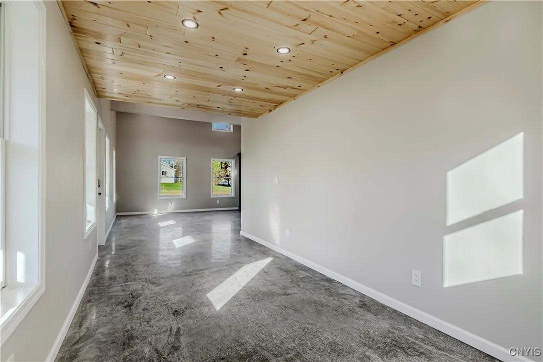 118 Kirkland Ave Avenue, Kirkland, New York 13323, Kirkland, New York 13323, 1 Bedroom Bedrooms, 5 Rooms Rooms,1 BathroomBathrooms,Residential Lease,For Rent,118 Kirkland Ave Avenue, Kirkland, New York 13323,0,S1649215